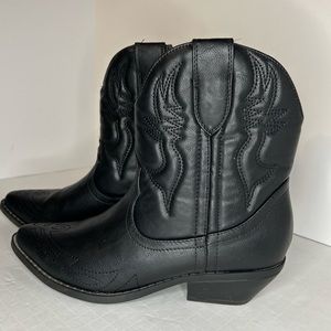 Women’s 8 Cowgirl Cowboy Western Stitched Ankle Boots Pointed Toe Short Booties